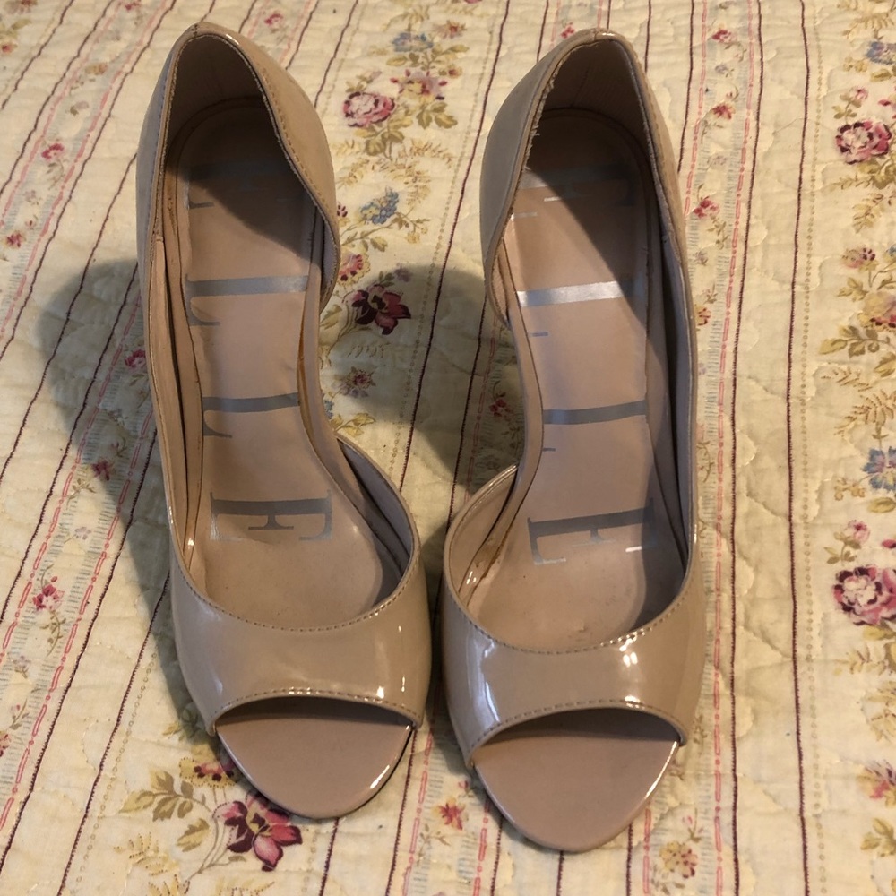Elle Peep Toe Pumps